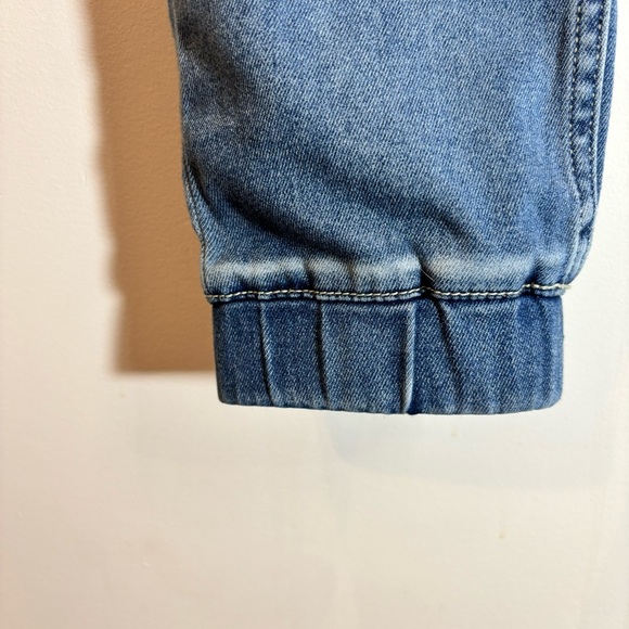 LEVI’S Sz 16 Junior Jogger Soft Denim Pockets Elastic Waist & Hem Jeans - Picture 3 of 11